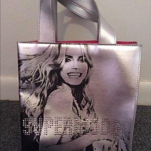 Victoria’s Secret supermodel bag